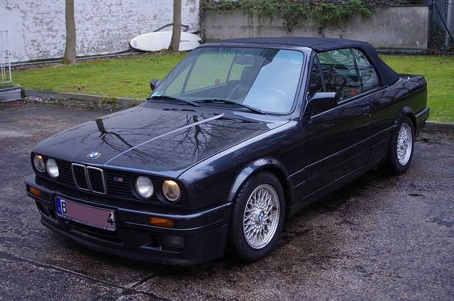 Gebraucht BMW 325 Cabriolet 170 PS (125 kW) 1991 Schwarz metallic Cabrio