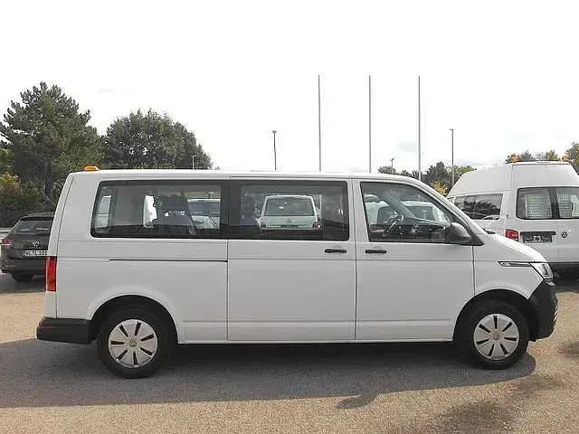 Gebraucht VW Caravelle 110 PS (80 kW) 2020 Candyweiss Van