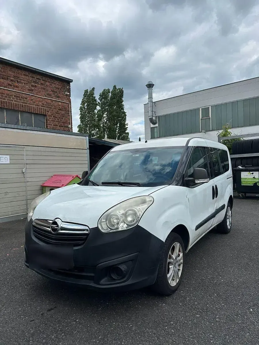 Occasion Opel Combo Edition 95 ch (69 kW) 2016 Blanc Monospace
