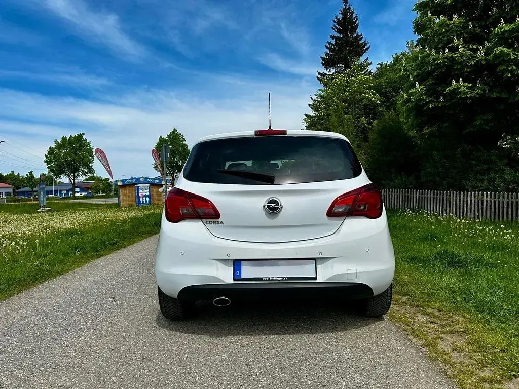 Gebraucht Opel Corsa Edition 90 PS (66 kW) 2016 Weiß Kleinwagen