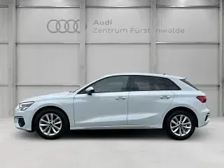 Używany Audi A3 116 KM (85 kW) 2022 Biały Sedan/Limuzyna