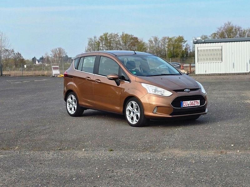 Gebraucht Ford B-MAX Titanium 101 PS (74 kW) 2014 Braun Van / Kleinbus