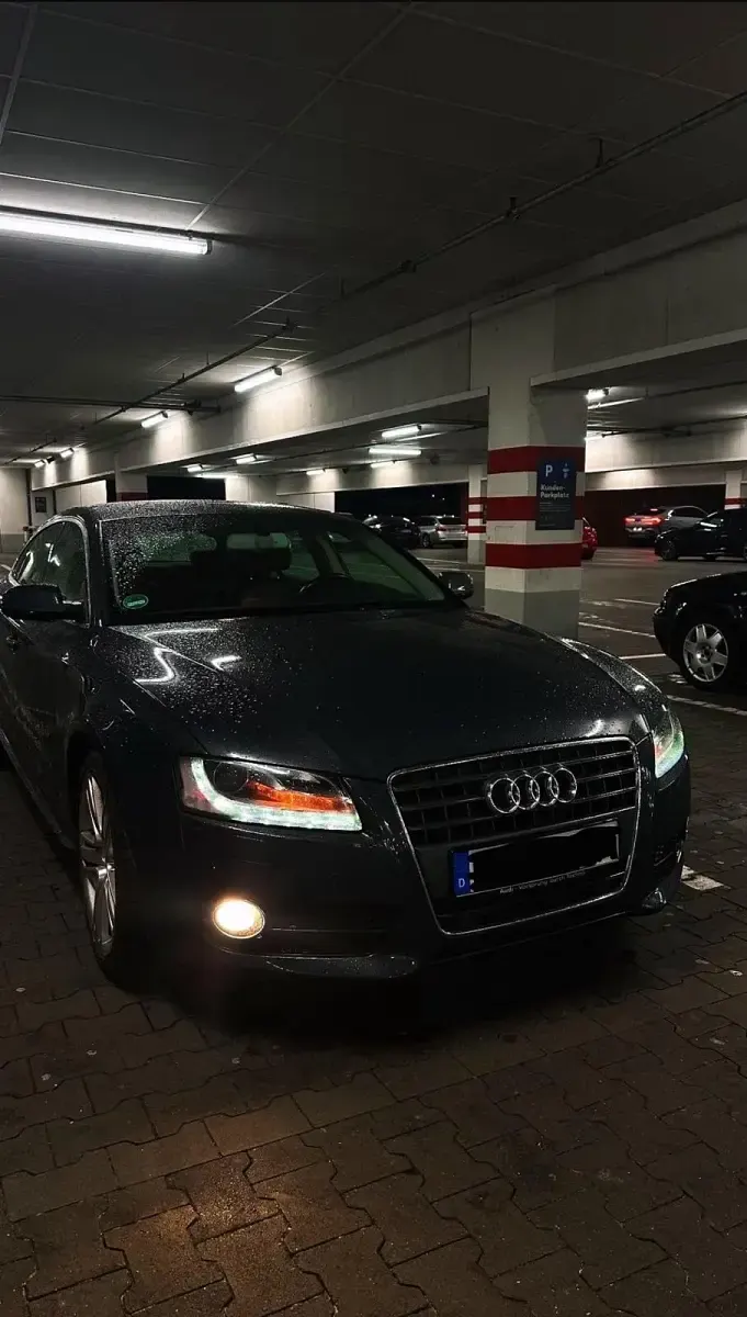 Używany Audi A5 Design 143 KM (105 kW) 2010 Szary Coupe