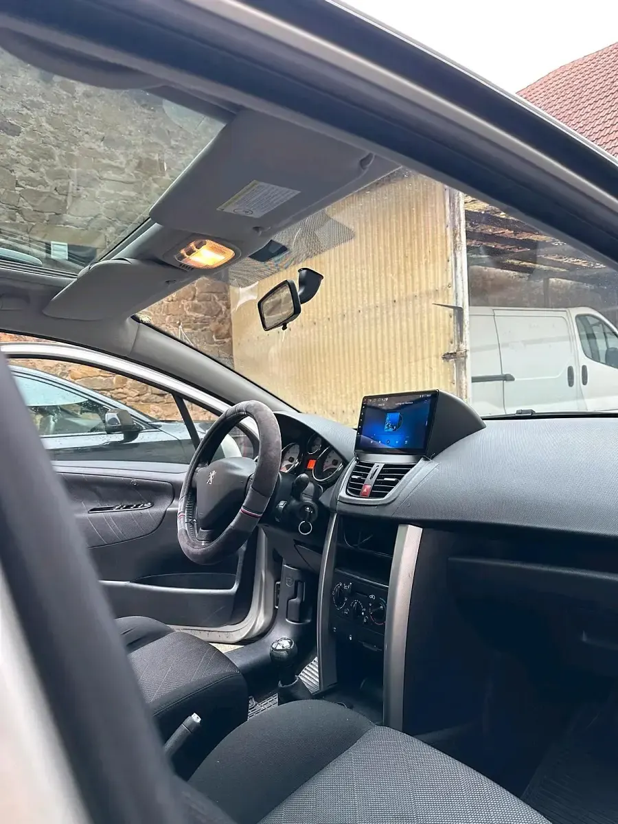 Gebraucht Peugeot 207 124 PS (91 kW) 2008 Silber Kombi