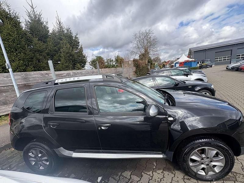 Gebraucht Dacia Duster Prestige 125 PS (91 kW) 2014 Perlmuttschwarz SUV