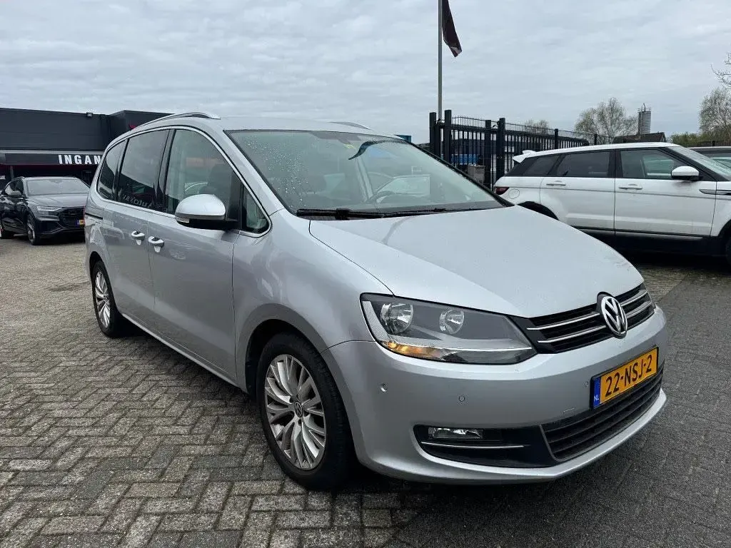 Gebraucht VW Sharan Highline 140 PS (102 kW) 2010 Silber Van / Kleinbus