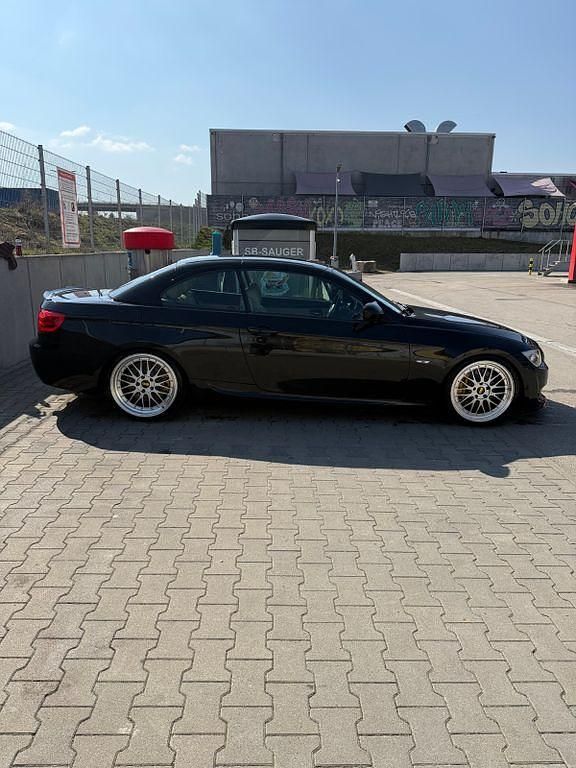Gebraucht BMW 335 Cabriolet Performance 306 PS (225 kW) 2011 Schwarz Cabrio