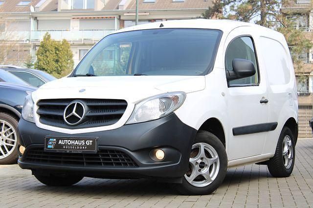 Weiss Gebraucht 2015 Mercedes Citan 108 Van | 5.999 € (Guter Preis) - Bild 1/4