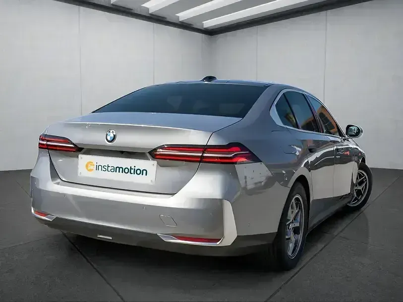 Second-hand BMW 520 197 CP (144 kW) 2024 Gri Berlinǎ