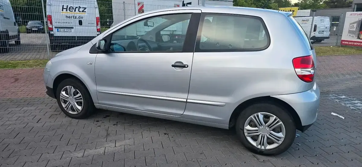 Usado VW Fox 54 CV (39 kW) 2011 Gris Utilitario