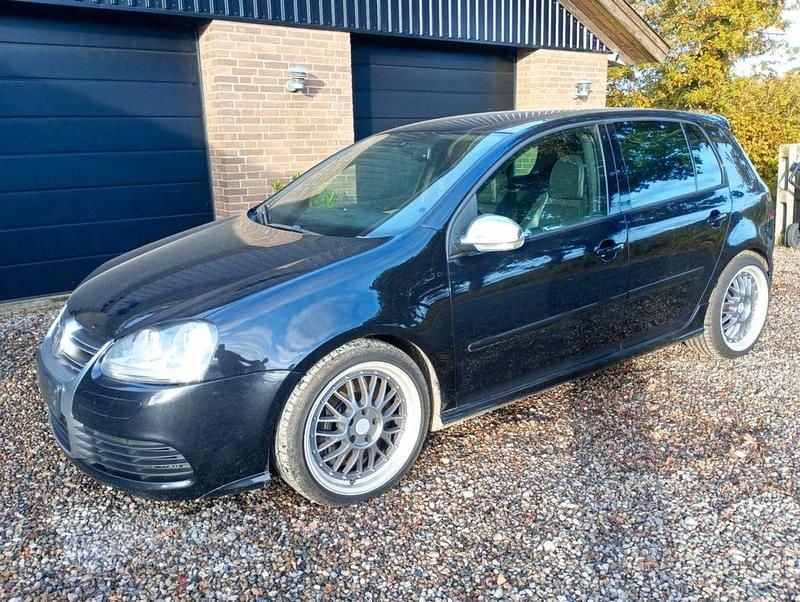 Schwarz Gebraucht 2006 VW Golf V R Limousine | 11.500 € - Bild 1/4
