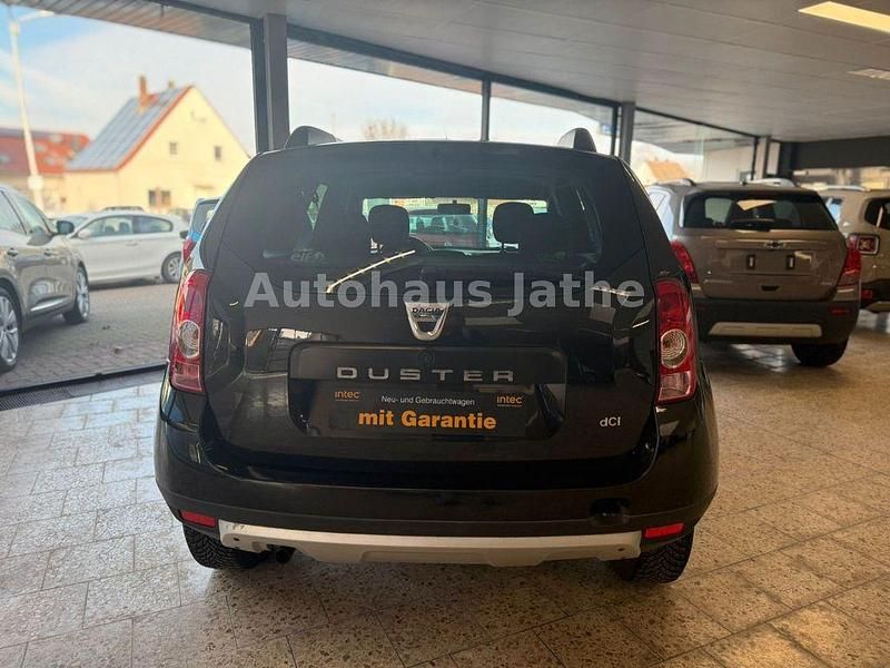 Gebraucht Dacia Duster Basis 105 PS (77 kW) 2012 Schwarz SUV