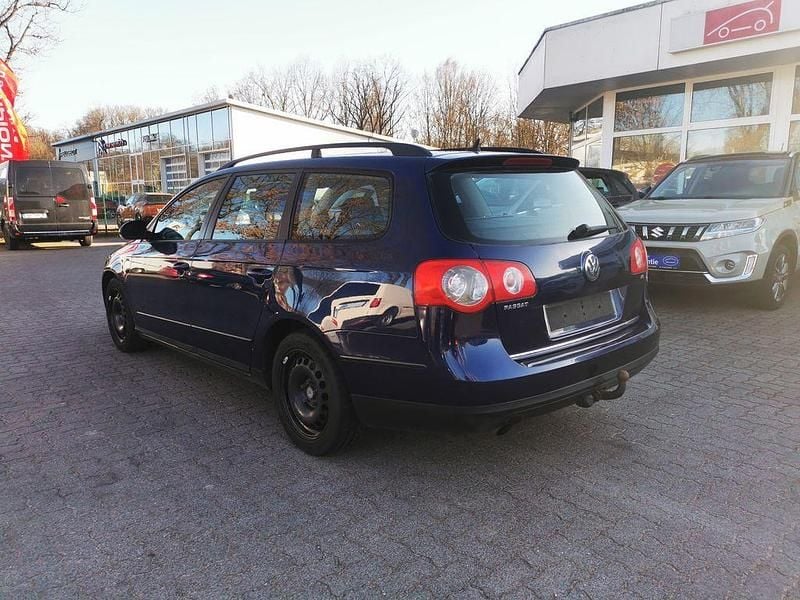 Gebraucht VW Passat Trendline 116 PS (85 kW) 2006 Blau Kombi