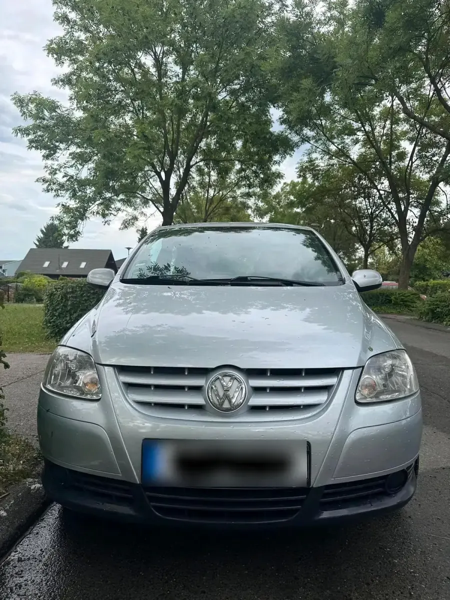 Gebraucht VW Fox 55 PS (40 kW) 2008 Grau Kleinwagen