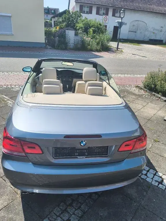 Gebraucht BMW 330 Cabriolet Performance 231 PS (169 kW) 2007 Grau Cabrio