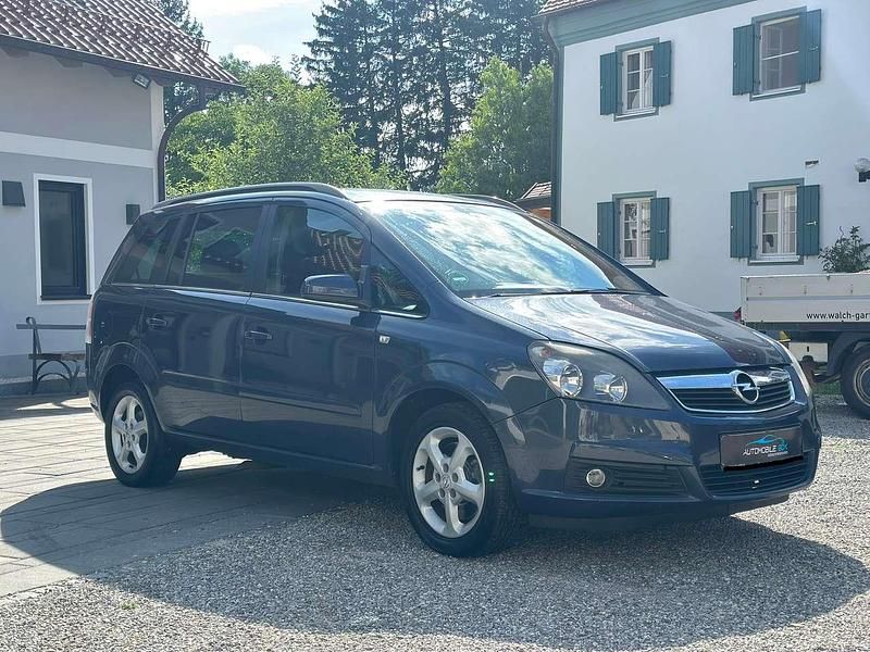 Gebraucht Opel Zafira Edition 94 PS (69 kW) 2007 Metro m2 Van / Kleinbus