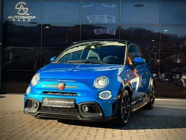 Second-hand Abarth 695 180 CP (132 kW) 2022 Albastru Hatchback