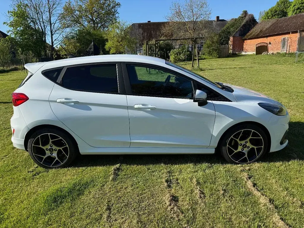 Gebraucht Ford Fiesta ST 200 PS (147 kW) 2020 Weiß Kleinwagen