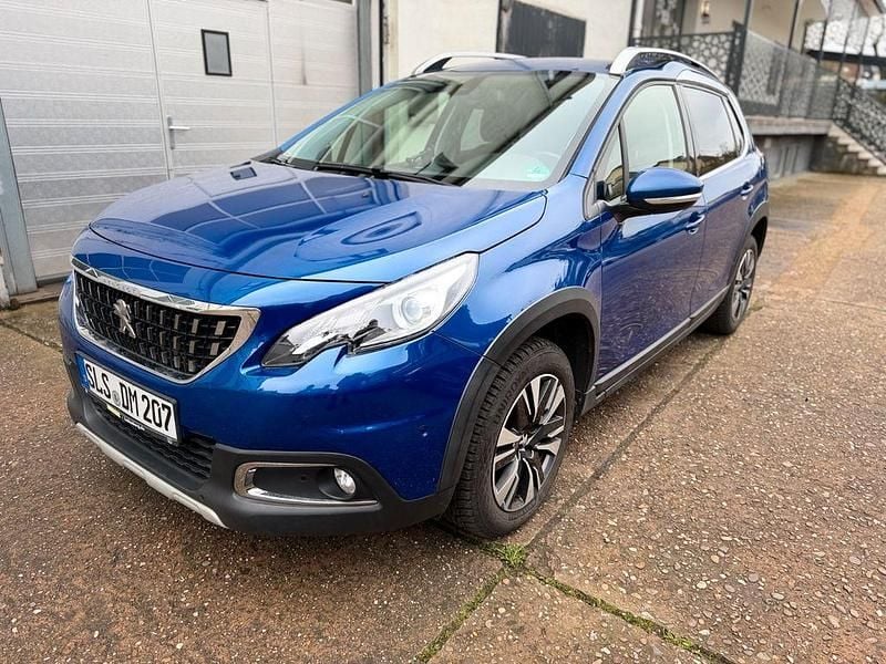 Gebraucht Peugeot 2008 Allure 114 PS (83 kW) 2019 Blau SUV