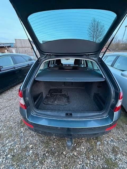 Gebraucht Skoda Octavia Style 110 PS (80 kW) 2015 Grau Kleinwagen