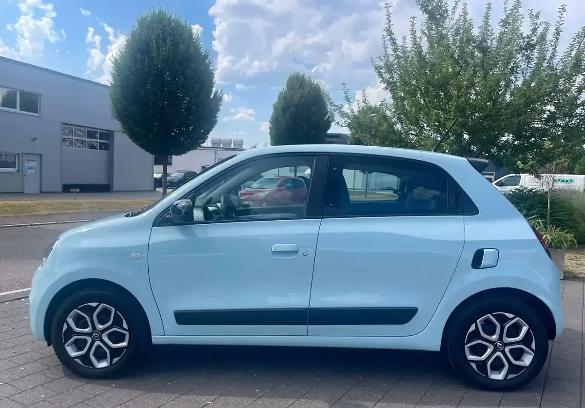 Gebraucht Renault Twingo Equilibre 65 PS (47 kW) 2024 Blau Kleinwagen
