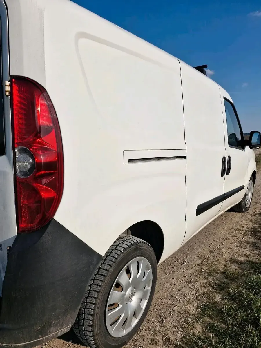 Gebraucht Opel Combo 105 PS (77 kW) 2014 Weiß Van / Kleinbus