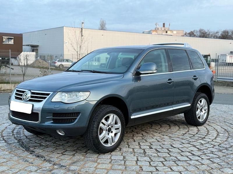 Grau Gebraucht 2009 VW Touareg Individual SUV | 5.990 € (Superpreis) - Bild 1/4