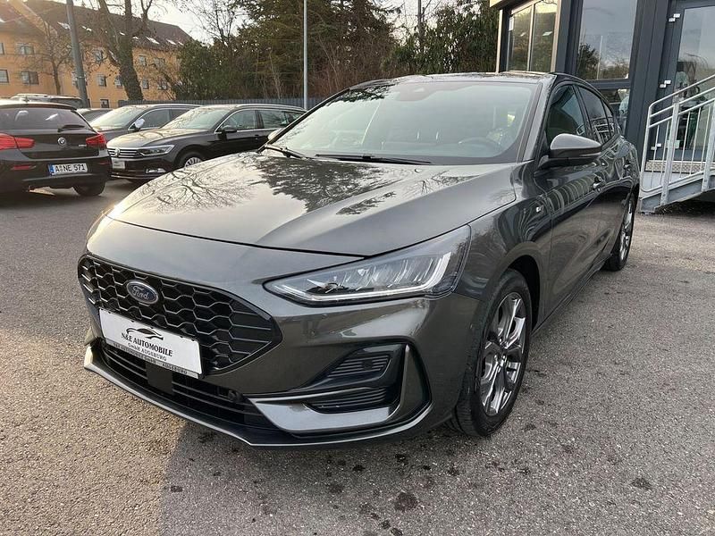 Usata Ford Focus ST-Line 155 CV (114 kW) 2023 Argento Berlina