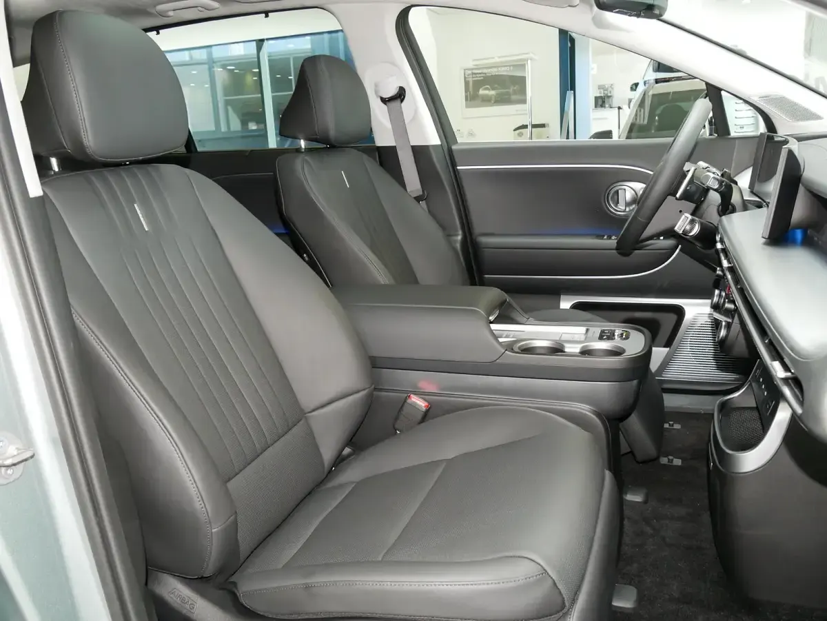 Neu Hyundai Ioniq 9 225 kW (307 PS) 2026 Celadon grey SUV