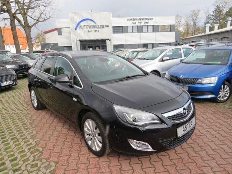 Gebraucht Opel Astra Innovation 160 PS (117 kW) 2011 Schwarz Kombi