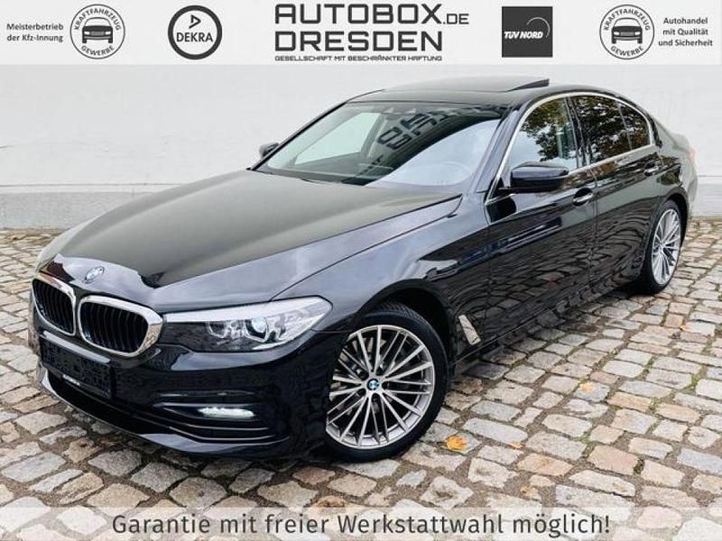 Black sapphire Gebraucht 2017 BMW 530 Sport Line Limousine | 27.980 € (Etwas zu teuer) - Bild 1/4