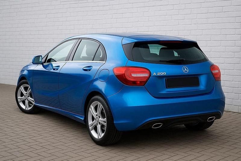 Blau Gebraucht 2012 Mercedes A200 AMG Limousine | 12.400 € (Guter Preis) - Bild 1/4