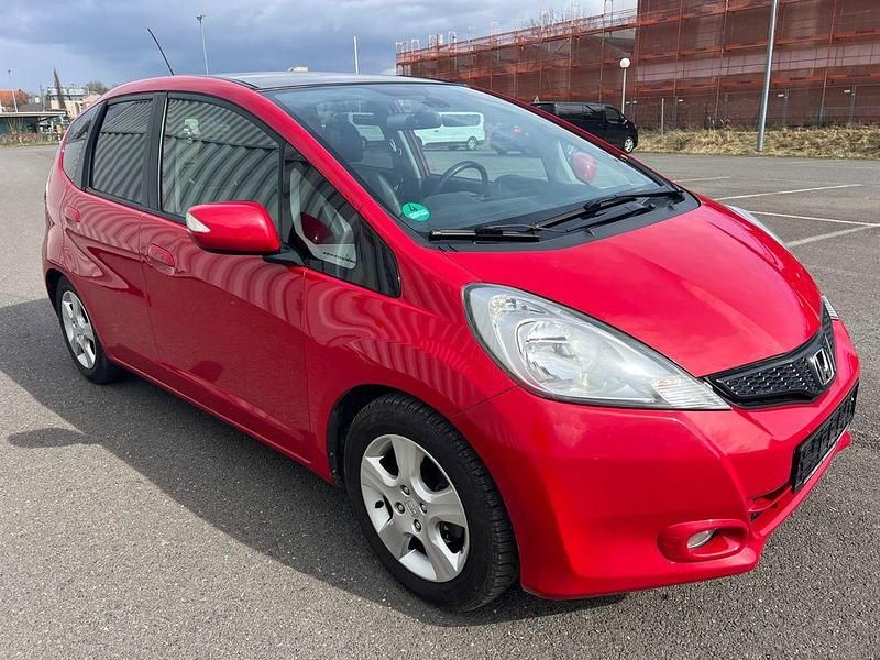 Gebraucht Honda Jazz Elegance 99 PS (72 kW) 2013 Rot Kleinwagen
