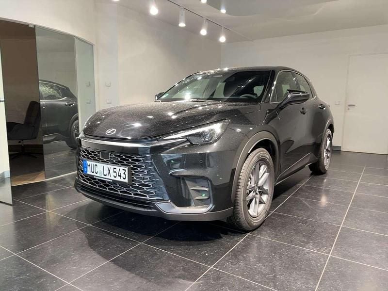 Mysticschwarz Gebraucht 2025 Lexus LBX SUV | 29.990 € (Guter Preis) - Bild 1/4