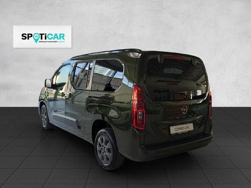 Neu Opel Combo Edition 131 PS (96 kW) 2026 Grün Van / Kleinbus