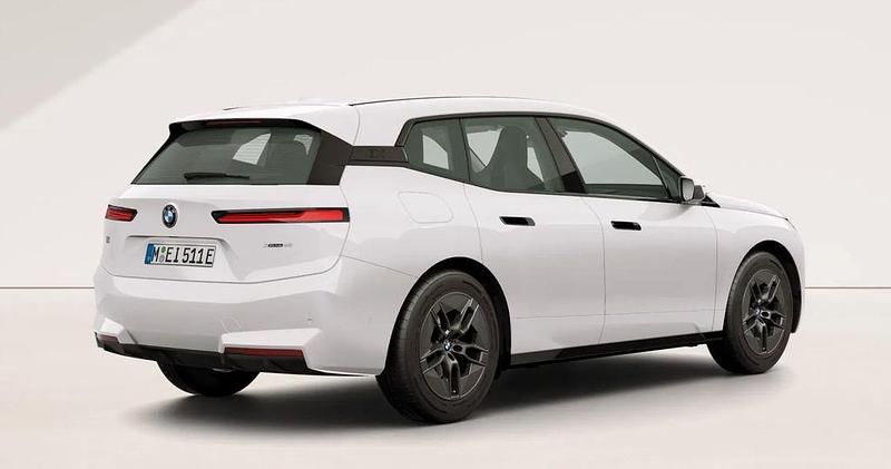 Neu BMW iX 300 kW (408 PS) 2026 Weiß SUV
