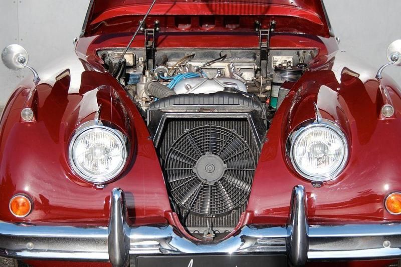 Gebraucht Jaguar XK 190 PS (139 kW) 1958 Rot Cabrio