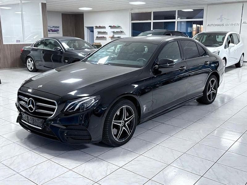 Gebraucht Mercedes E300 AMG 194 PS (142 kW) 2020 Obsidianschwarz Limousine