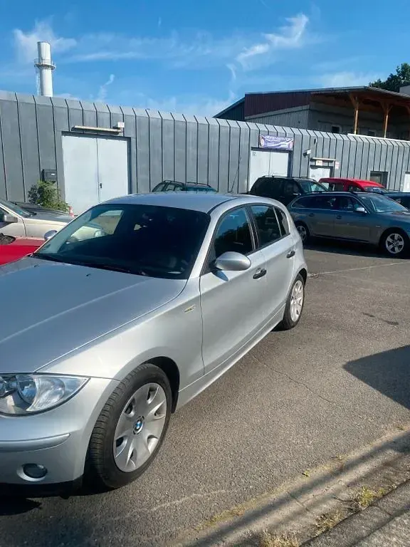 Gebraucht BMW 116 Advantage 116 PS (85 kW) 2005 Silber Kleinwagen