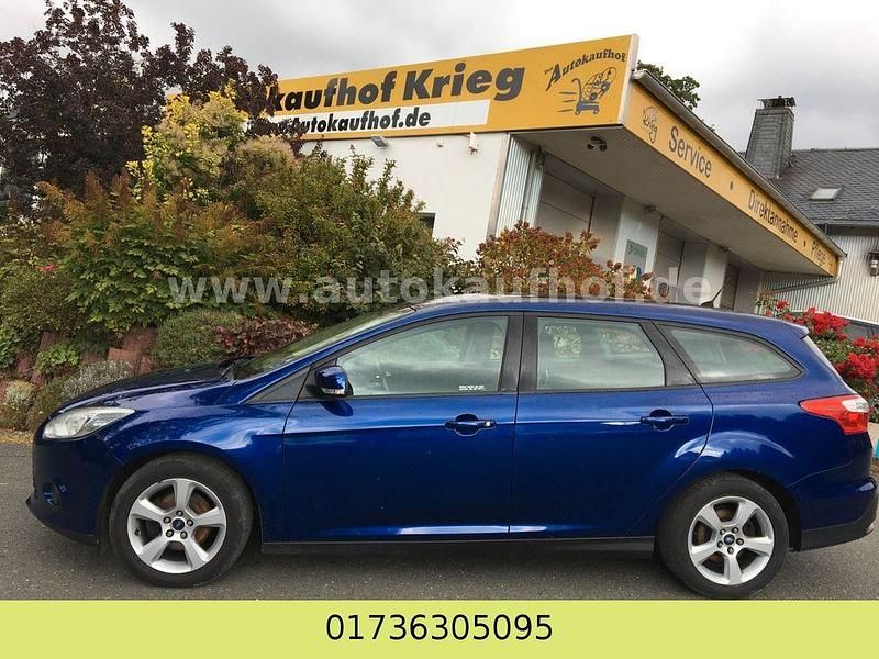 Gebraucht 2014 Ford Focus Trend Limousine | 2.900 € (Superpreis) - Bild 1/4