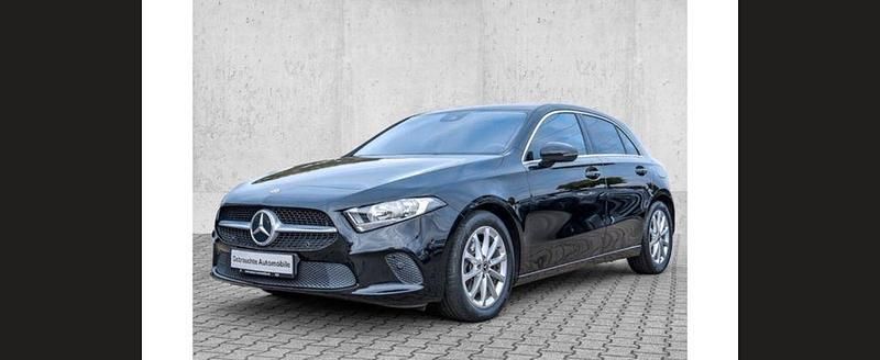 Schwarz Gebraucht 2019 Mercedes A200 Progressive Limousine | 20.000 € (Guter Preis) - Bild 1/4