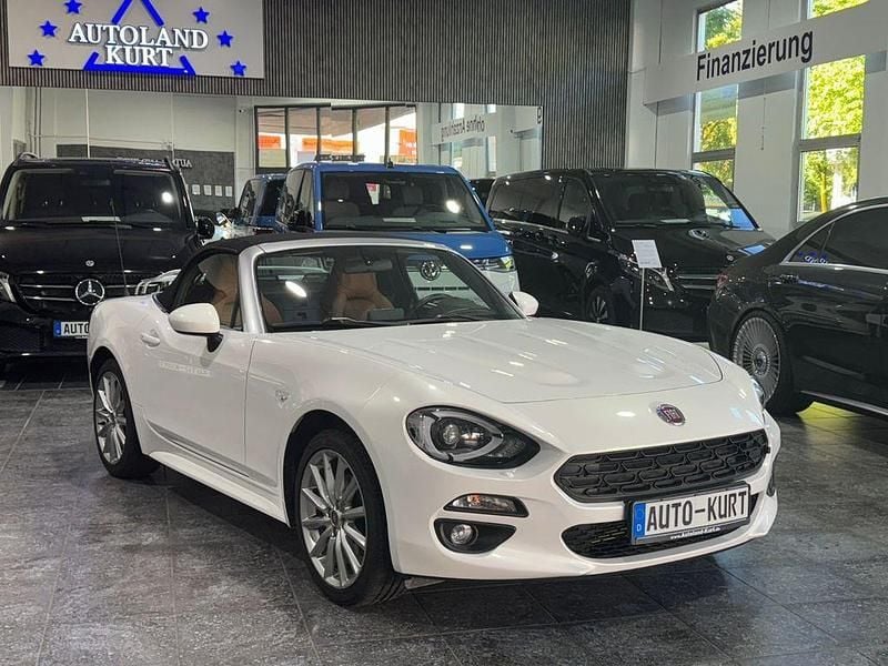 Crystal white Gebraucht 2019 Fiat 124 Spider Lusso Cabrio | 18.900 € (Fairer Preis) - Bild 1/4