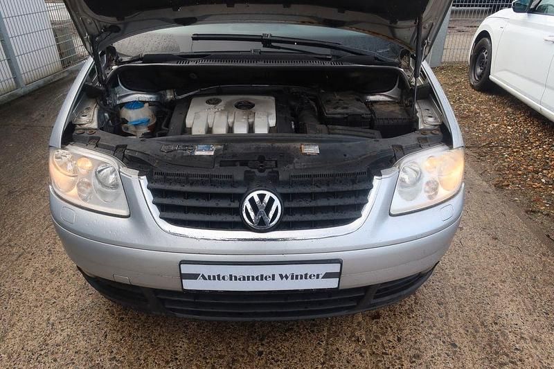 Gebraucht VW Touran Highline 140 PS (102 kW) 2005 Silber Van / Kleinbus