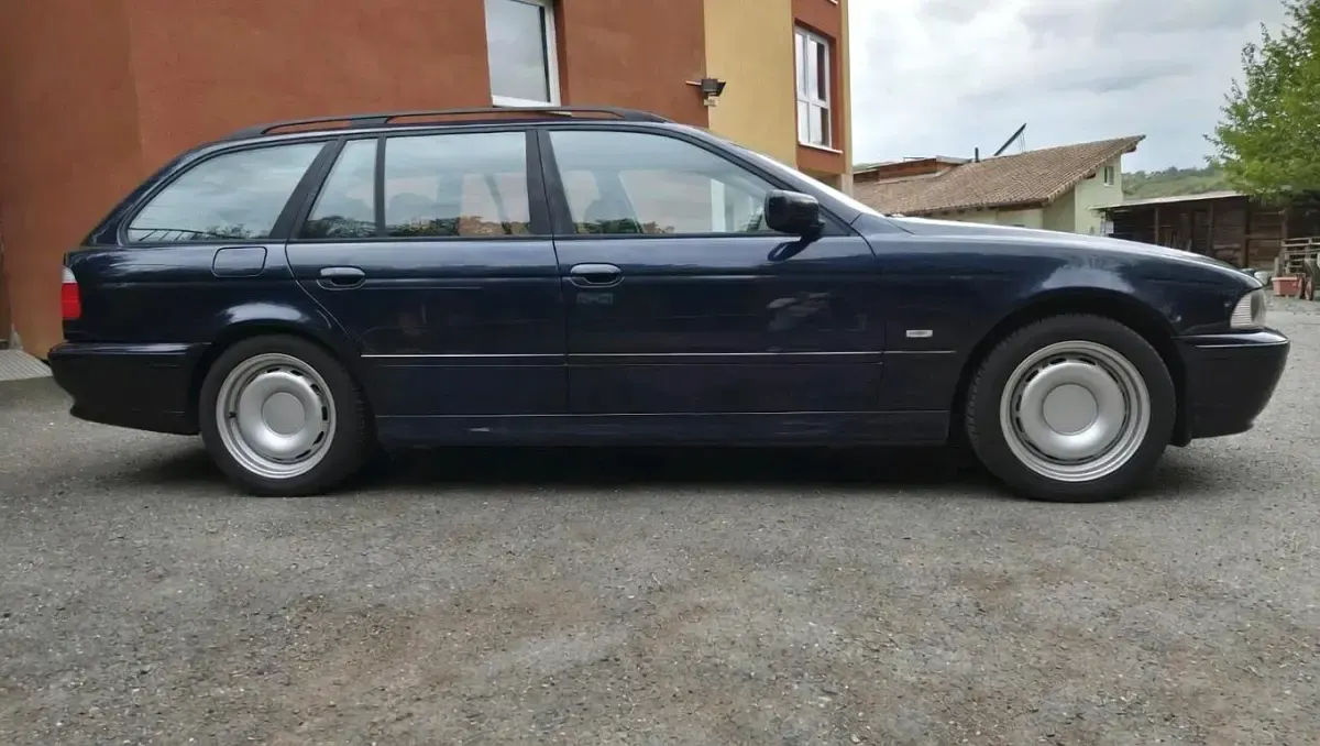 Gebraucht BMW 520 Shadowline 170 PS (125 kW) 2001 Blau Kombi