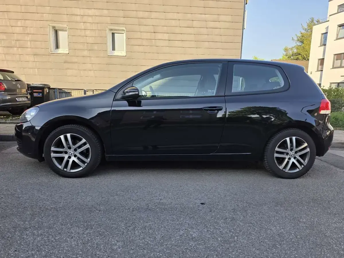 Gebraucht VW Golf VI Comfortline 80 PS (58 kW) 2010 Kleinwagen