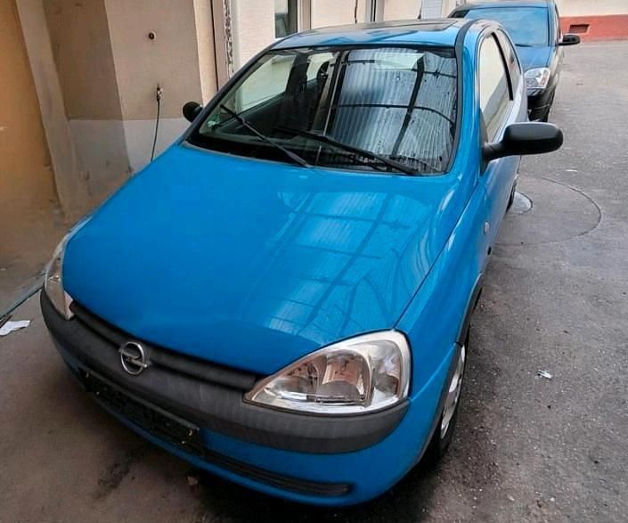 Blau Gebraucht 2001 Opel Corsa Limousine | 500 € (Superpreis) - Bild 1/4