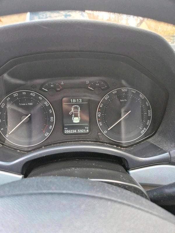 Usado Skoda Octavia 102 HP (75 kW) 2008 Verde Carrinha