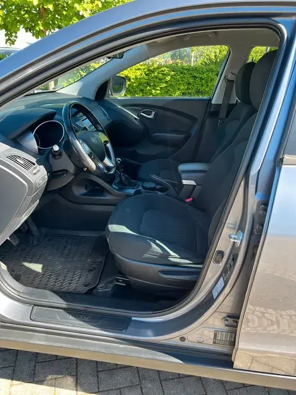 Gebraucht Hyundai ix35 Edition 135 PS (99 kW) 2012 Silber SUV