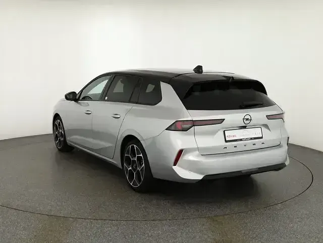 Gebraucht Opel Astra 131 PS (96 kW) 2025 Grau Kleinwagen