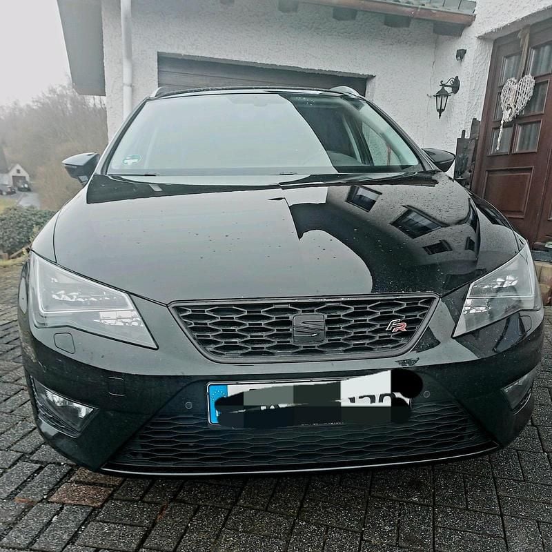Schwarz Gebraucht 2016 Seat Leon FR Kombi | 8.200 € (Superpreis) - Bild 1/4